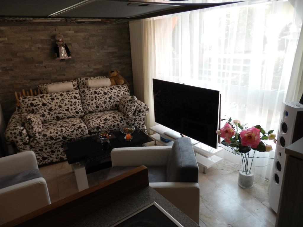 Luxerioeses Apartment 52 Viralago Mit Privatstrand Gambarogno Екстер'єр фото